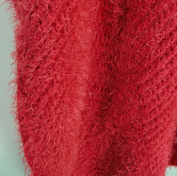 Feathered Poncho - Picture 2 of 2